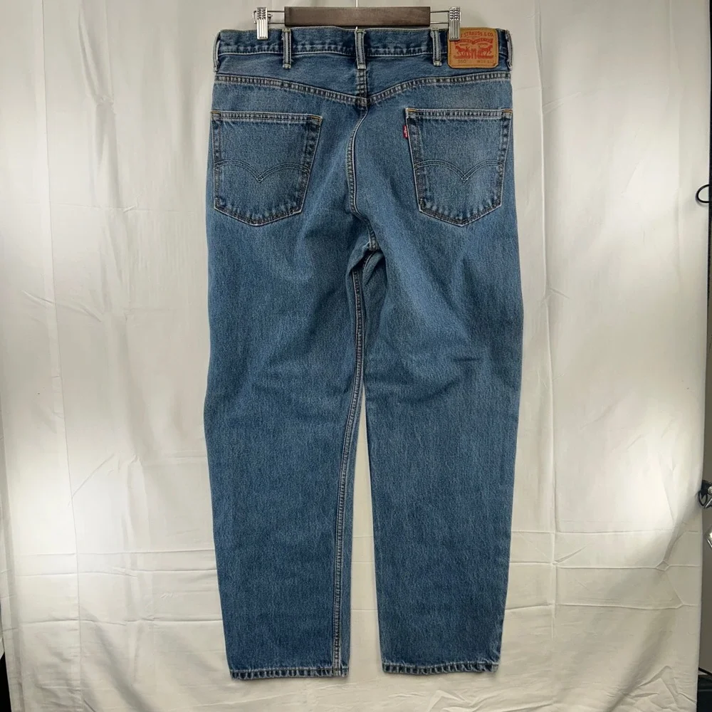 Levi's 550 Relaxed Fit Jeans Mens 38x32 Blue Medium Wash Tapered Leg Denim